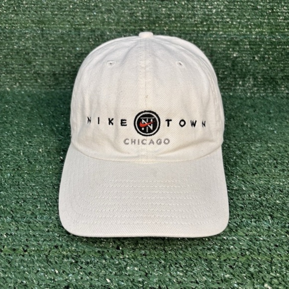 Vintage 90s Nike‎ Town Chicago Hat Cap Baseball 90s White